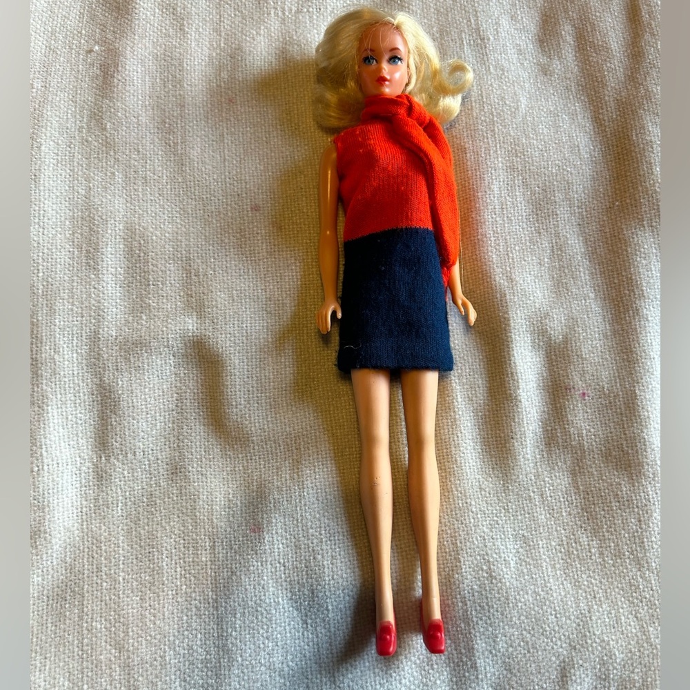 Vintage Light Blonde twist and turn Marlo flip Barbie